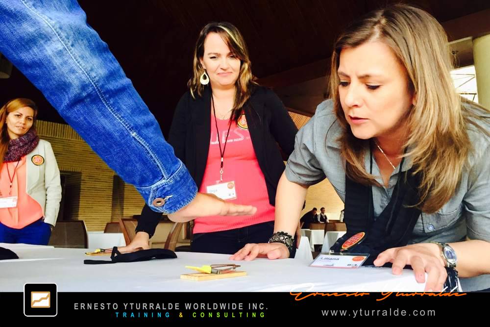 Lideresas: Taller de Liderazgo Transformacional para el Desarrollo de Habilidades Directivas LATAM