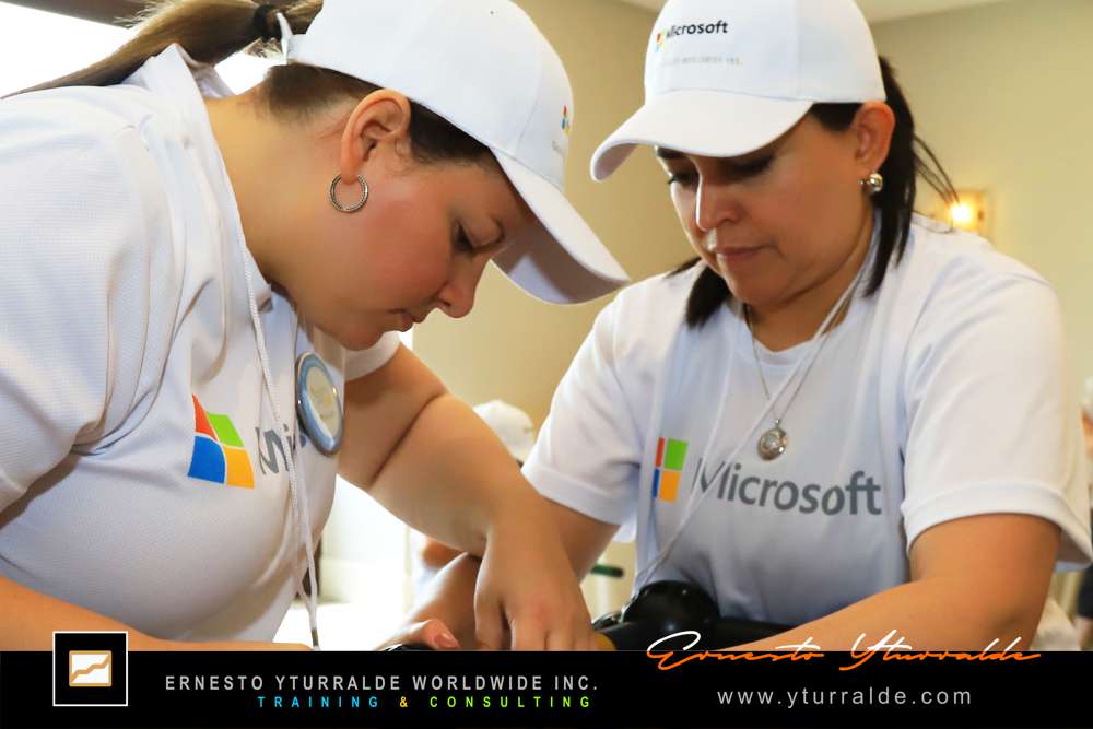 Lideresas: Taller de Liderazgo Transformacional para el Desarrollo de Habilidades Directivas LATAM